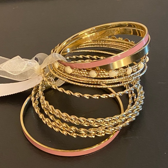 NWT!  NY&Co Gold Bangles - Picture 2 of 8